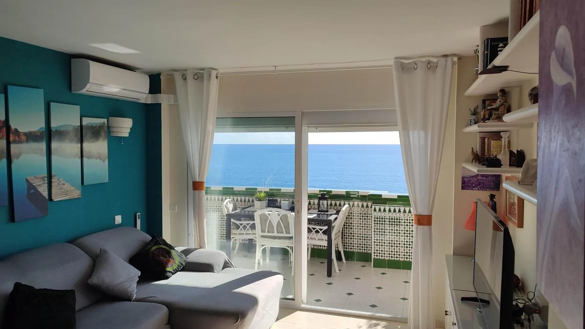 Apartamento en playa semi-privada Benalmádena